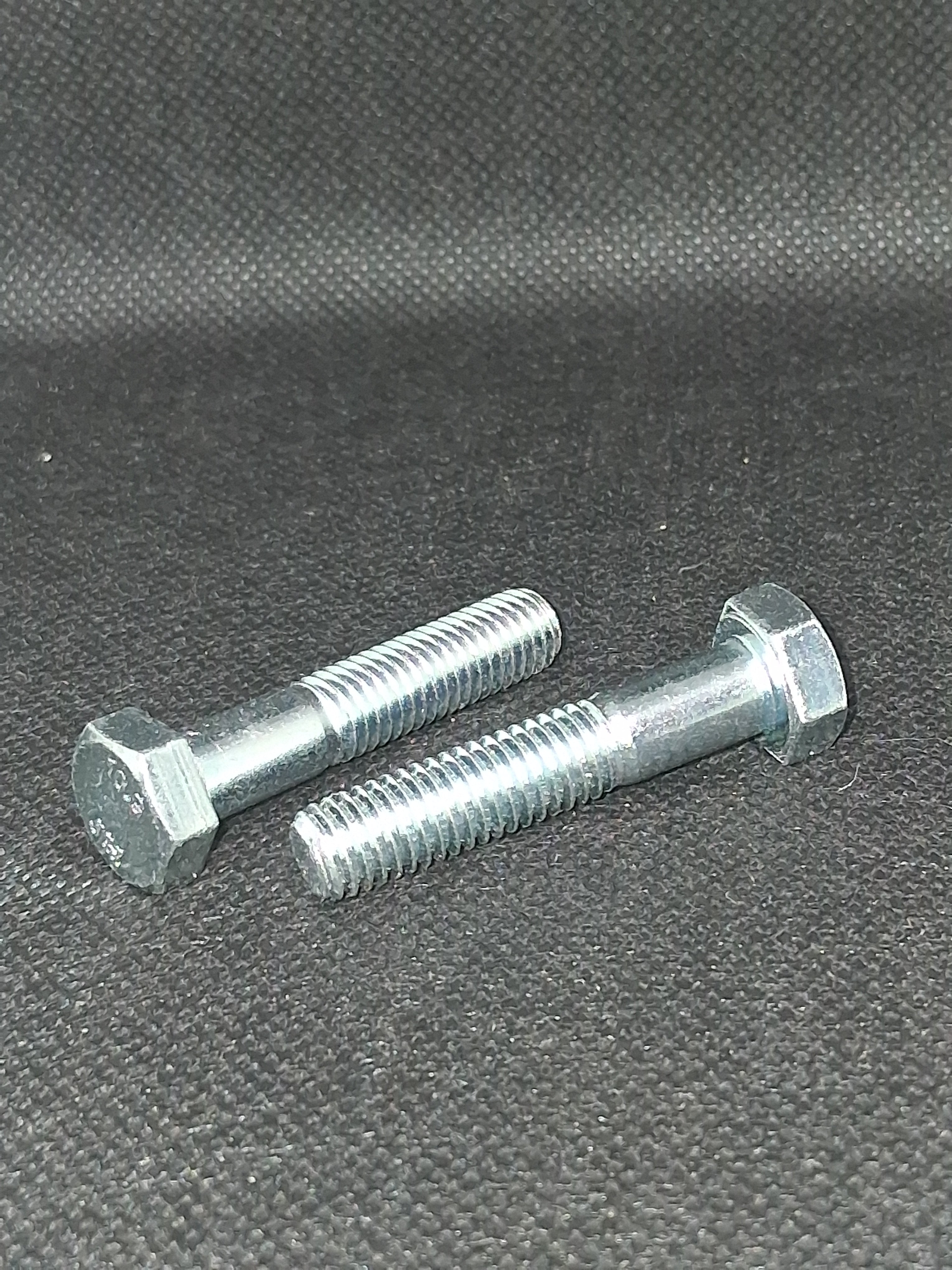 M8-1.25 x 40mm Class 10.9 Zinc Plated Metric Hex Bolt