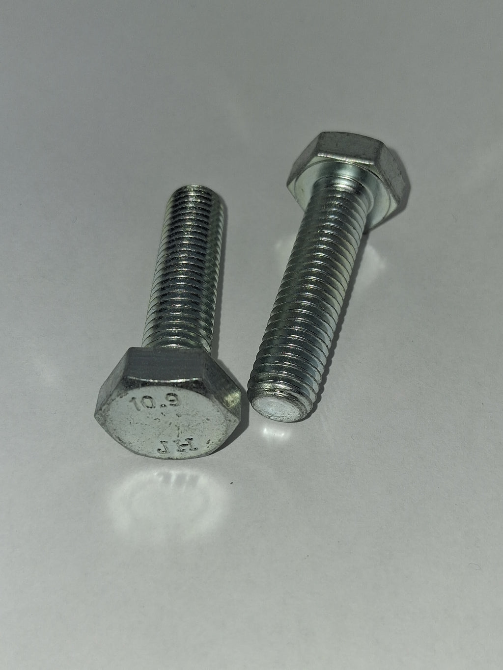 M10-1.5x40mm Class 10.9 Hex Cap Screws Zinc Clear