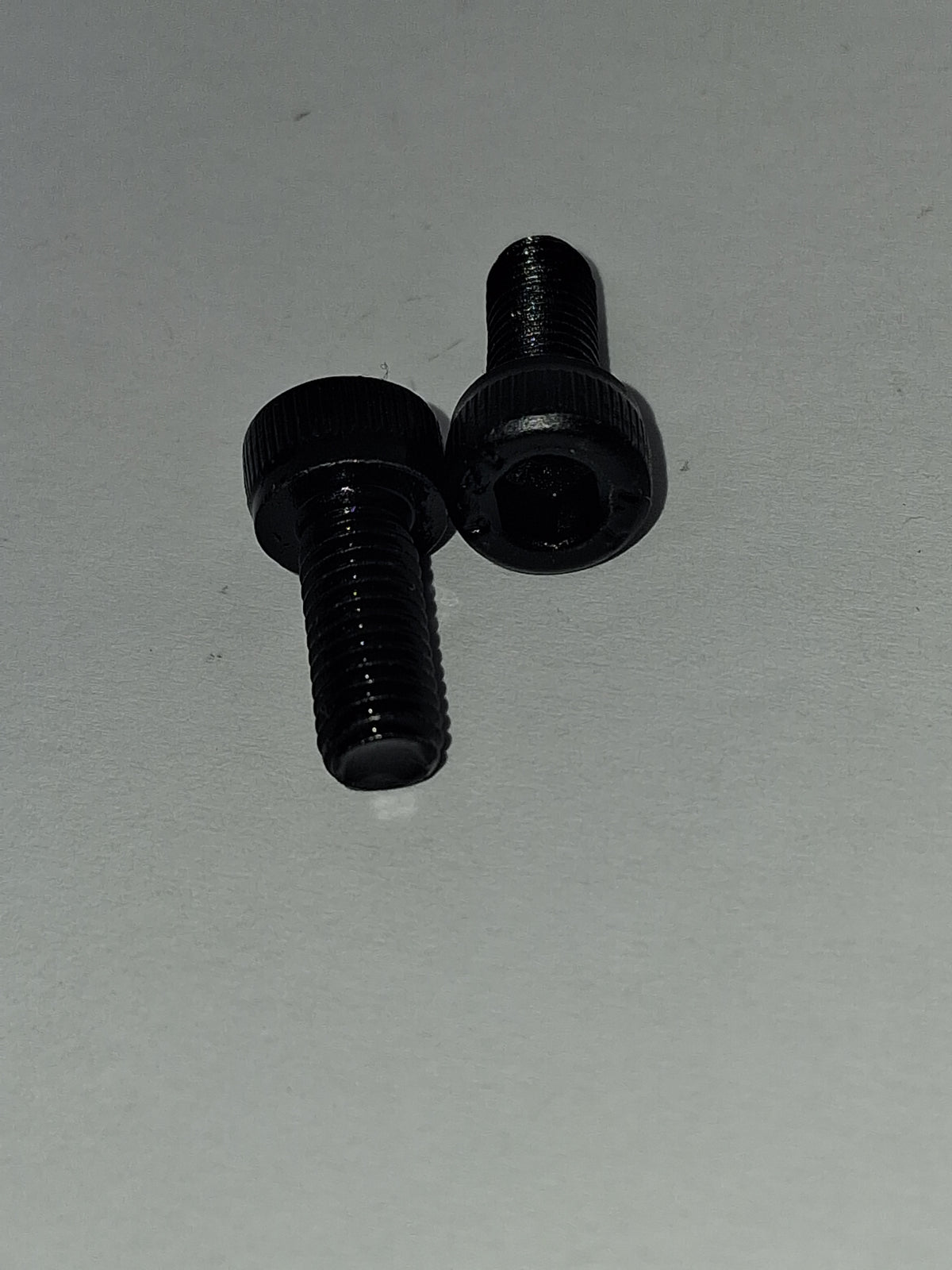 M2 × 10mm Black Socket Head Cap Screw – DIN 912
